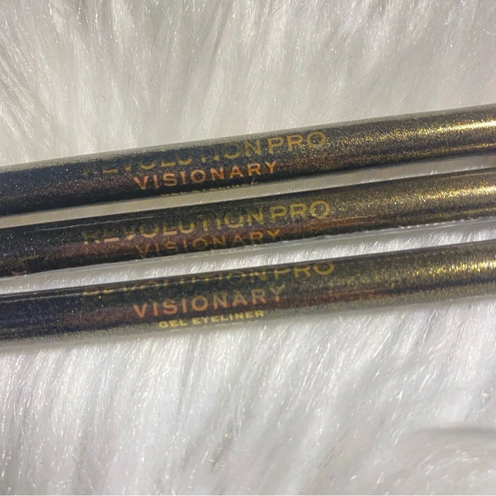 New MAKEUP REVOLUTION Gel eyeliners